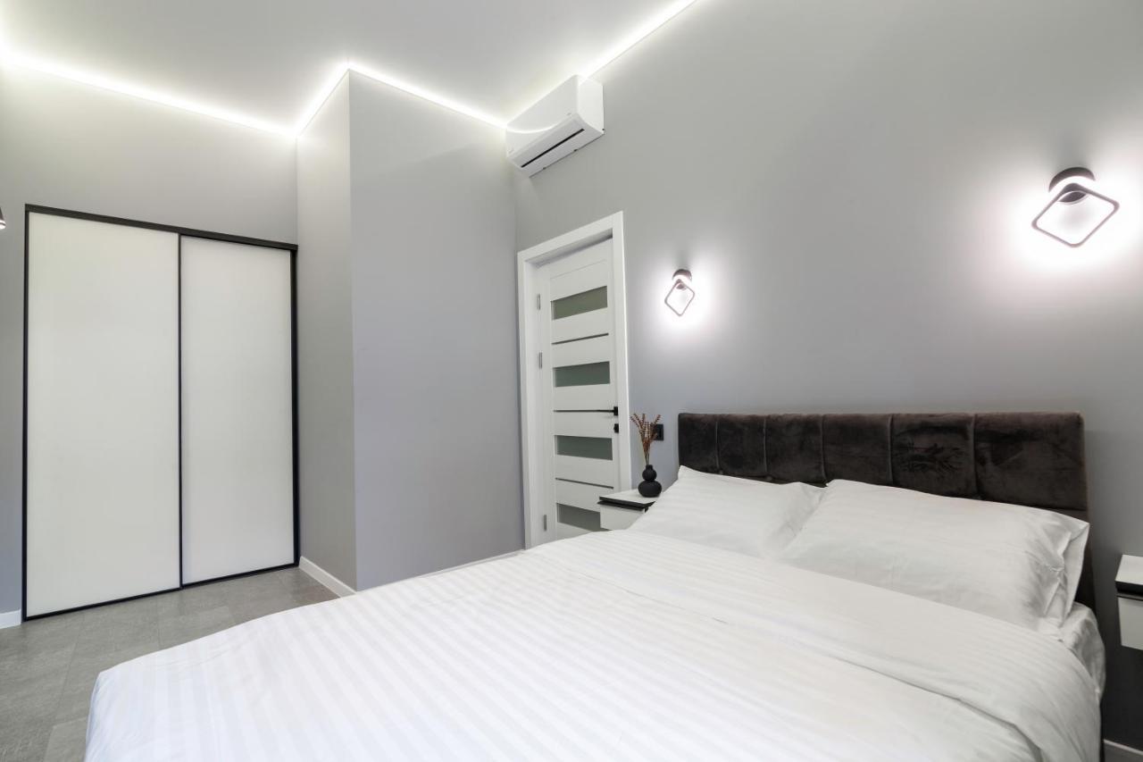Two Bedrooms 13 Shpytalna Street Lviv Extérieur photo